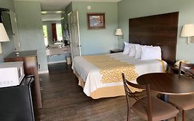 Days Inn By Wyndham Clinton